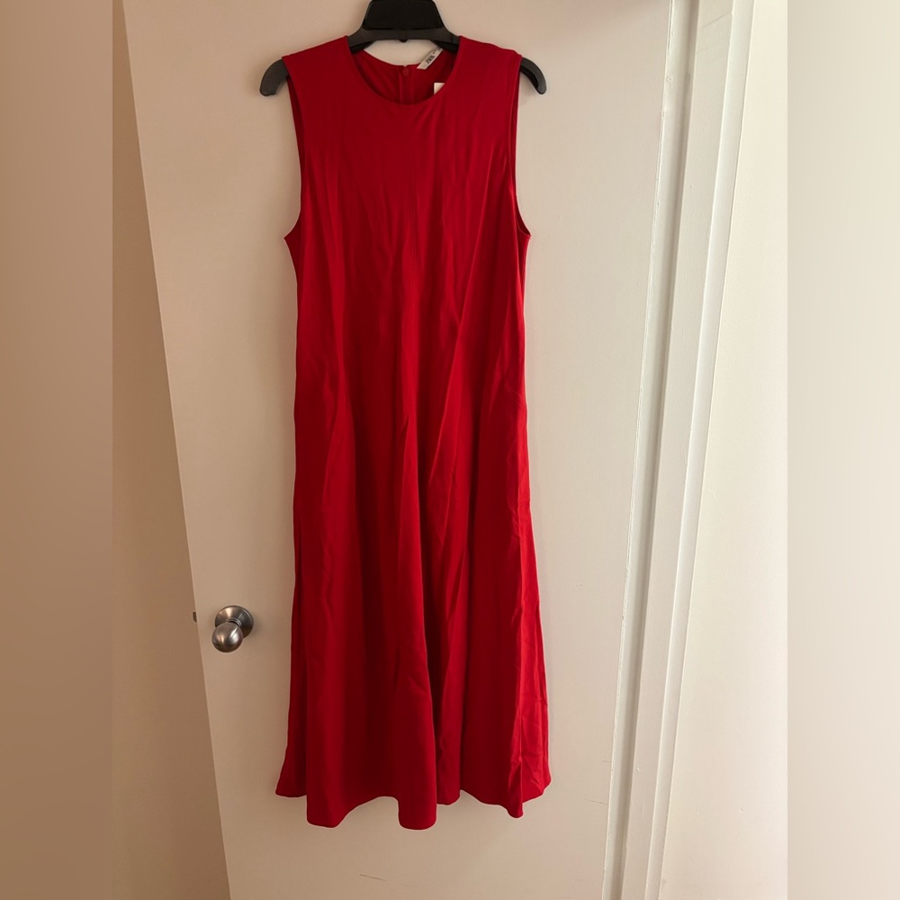 Elegant Red Sleeveless Dress